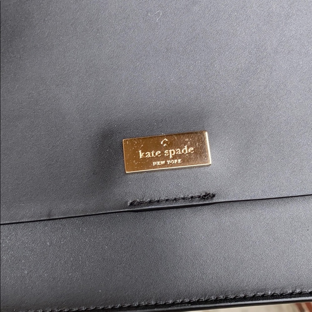 Kate Spade Purse - Picture 5 of 8